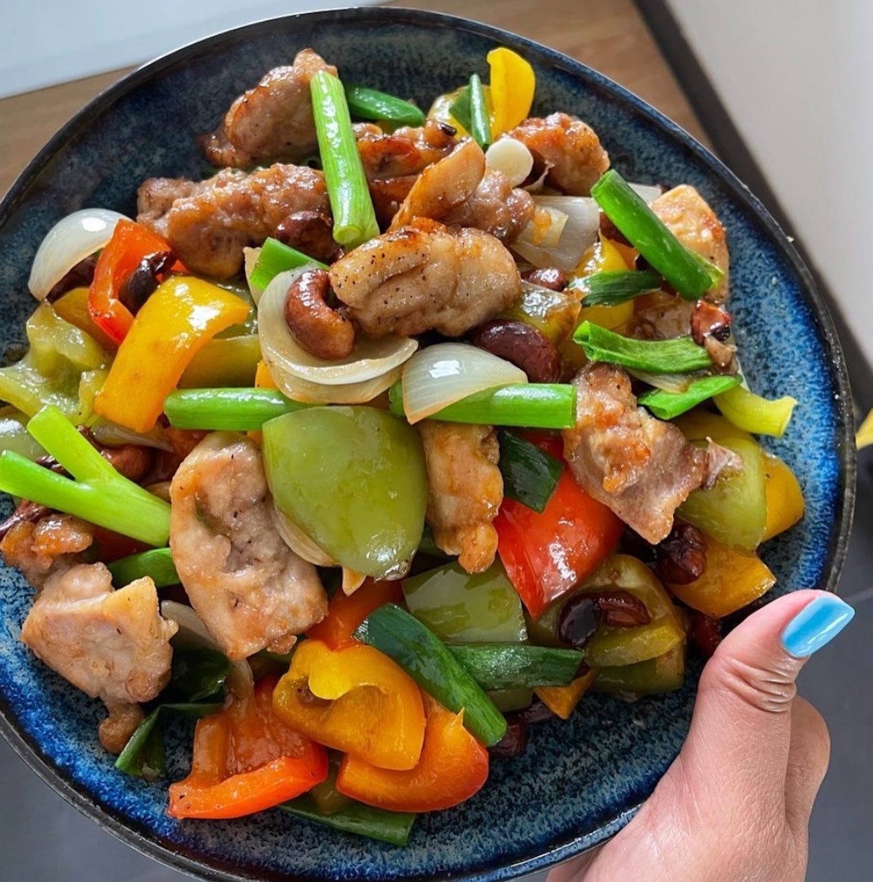 Gai phad med - Roergebakken kip met cashewnoten