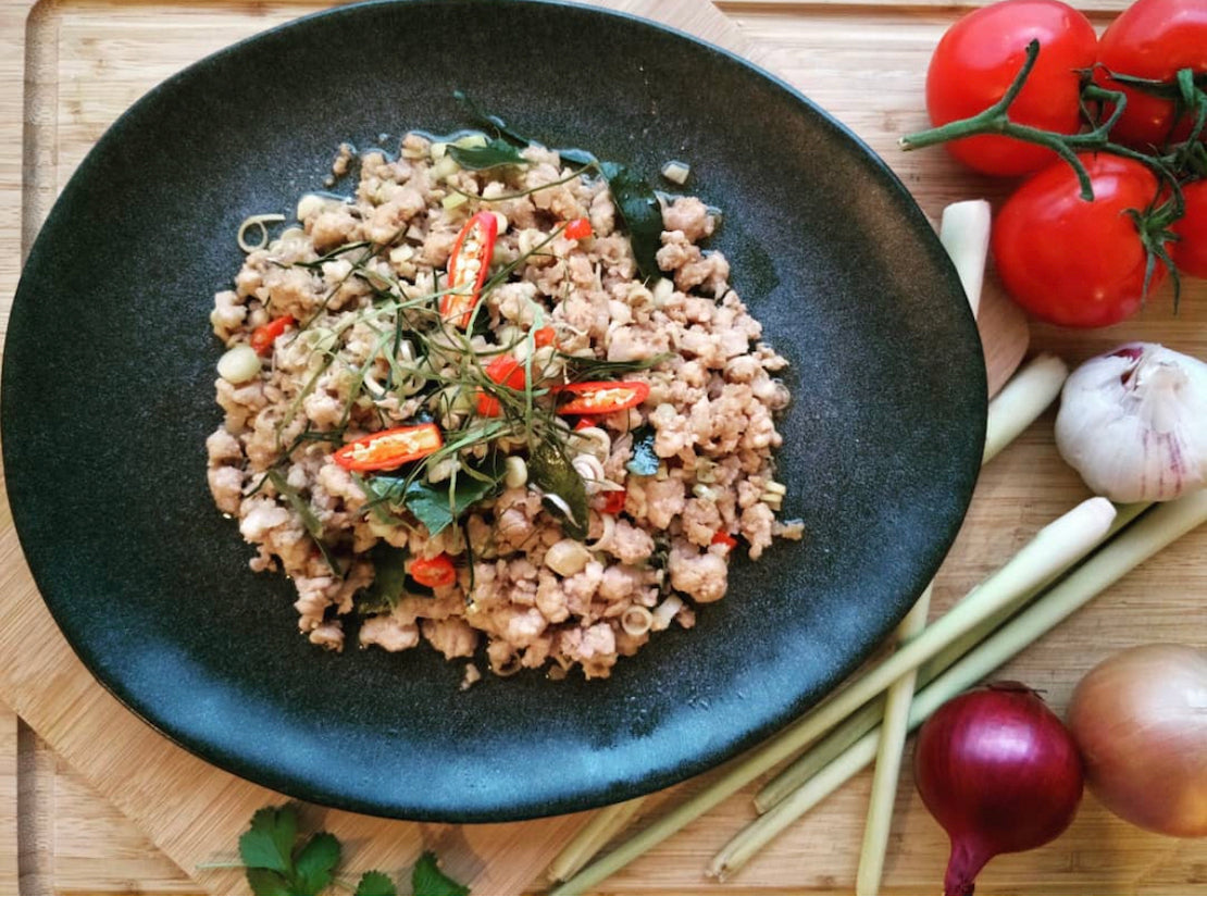 Phad Takrai - Stir-fried ground beef with lemongrass